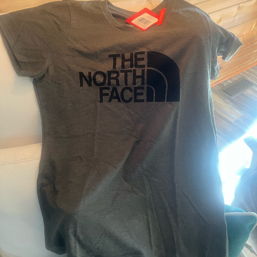 NorthFace short sleeve shirt